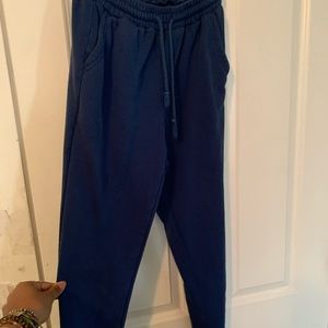 3 pack of comfy sweats
~ royal blue~moss green~dark purpleish gray/black